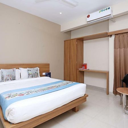 Oyo 6447 Samasth Rooms And Suites Maisúr Exteriér fotografie