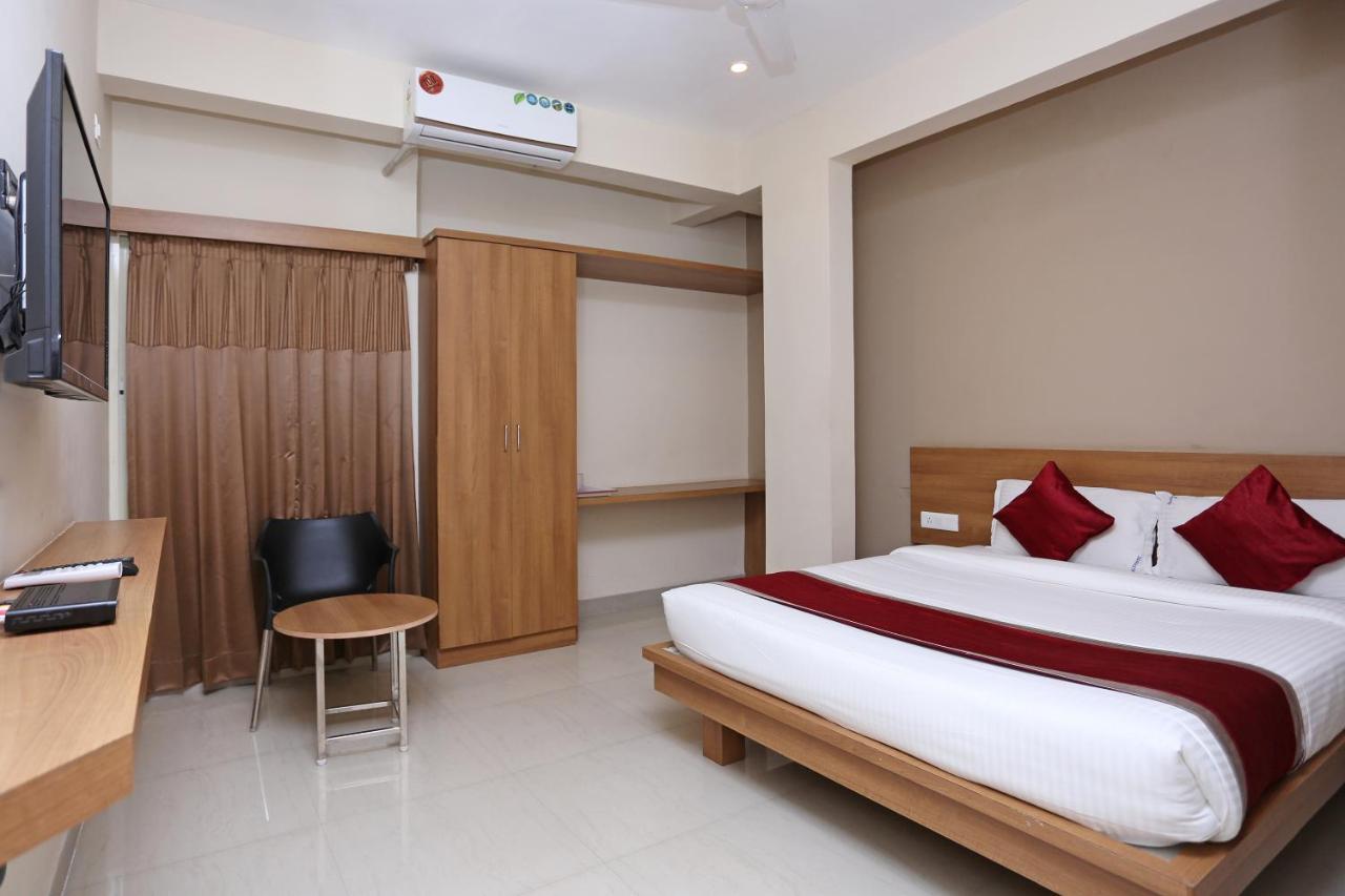 Oyo 6447 Samasth Rooms And Suites Maisúr Exteriér fotografie